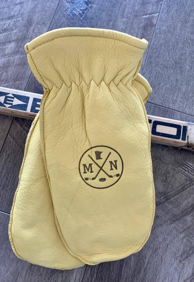 mn hockey logo chopper mitten