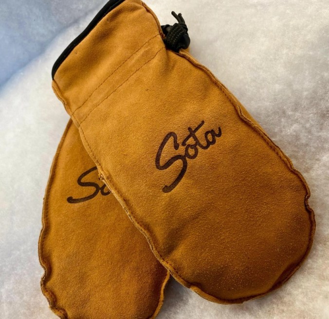 ladies chopper mitten sota